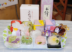 凮月堂 学園台店